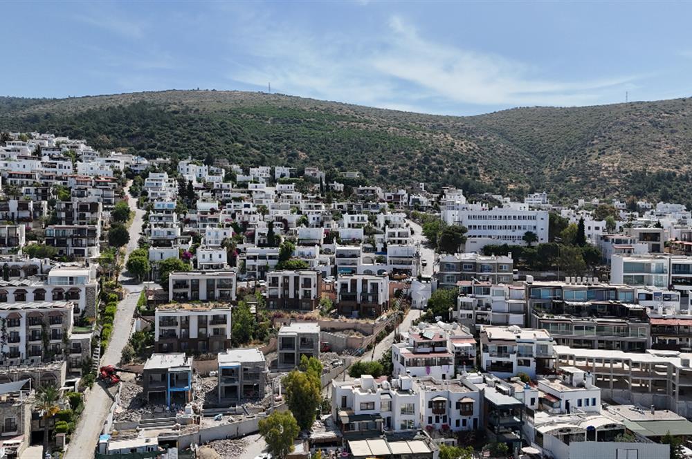 BODRUM KUMBAHÇE SİTE İÇİ MÜSTAKİL HAVUZLU VİLLA