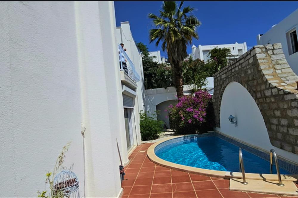 BODRUM KUMBAHÇE SİTE İÇİ MÜSTAKİL HAVUZLU VİLLA