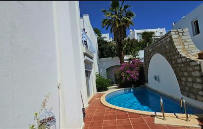 BODRUM KUMBAHÇE SİTE İÇİ MÜSTAKİL HAVUZLU VİLLA