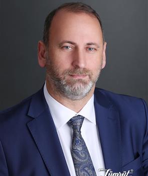 Nazır Yılmaz