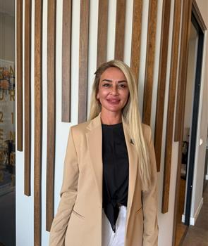 ÖZGE AKDOĞAN