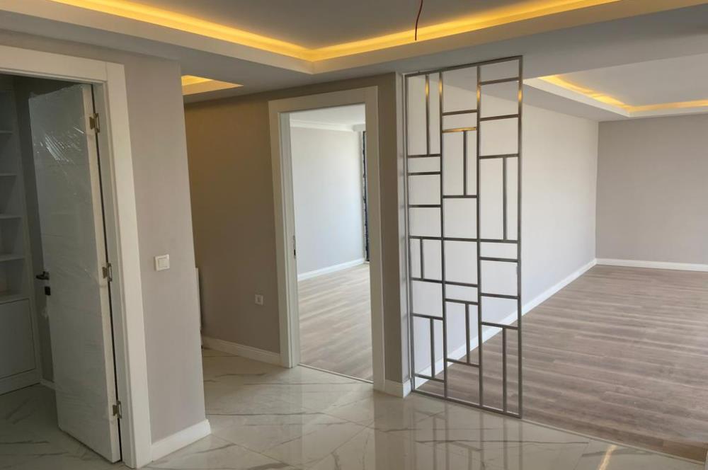 EVRENSEL YAŞAM KONUTLARINDA FULL YAPILI SATILIK 4,5+1 DAİRE