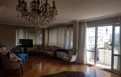 BİROL DURSUNDAN MODA CADDESİ KÖŞE KONUMLU BİNADA 175 M2 ARA KAT DAİRE