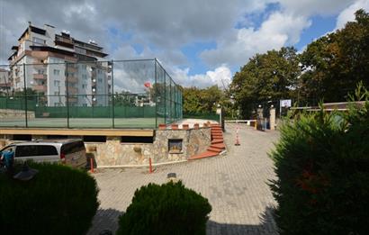 Bahçeköy'de Site İçerisinde Satılık 4+1 Çatı Dubleks