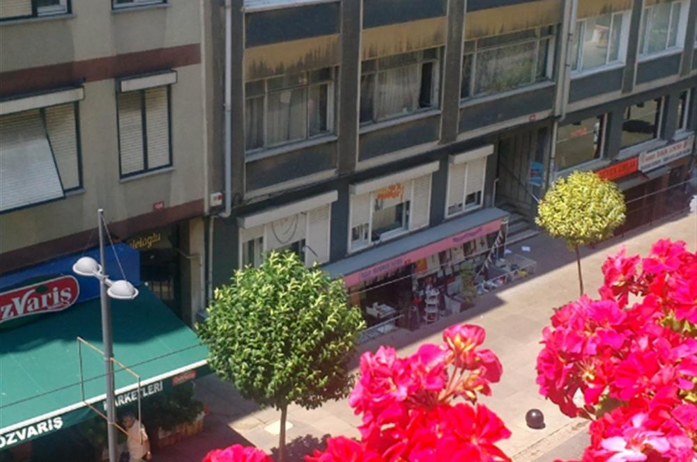 C21 Palmy den Bahariye Cad Üzerinde Köşe Binada Asansörlü 4+1