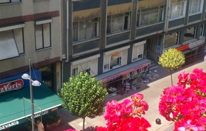 C21 Palmy den Bahariye Cad Üzerinde Köşe Binada Asansörlü 4+1