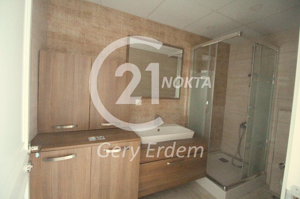 ERENKÖY KAZIM KARABEKİRDE 6 YILLIK TERASLI DUBLEX 4+2 300 m2