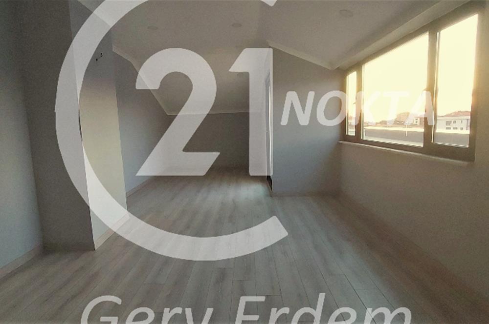 ERENKÖY KAZIM KARABEKİRDE 6 YILLIK TERASLI DUBLEX 4+2 300 m2