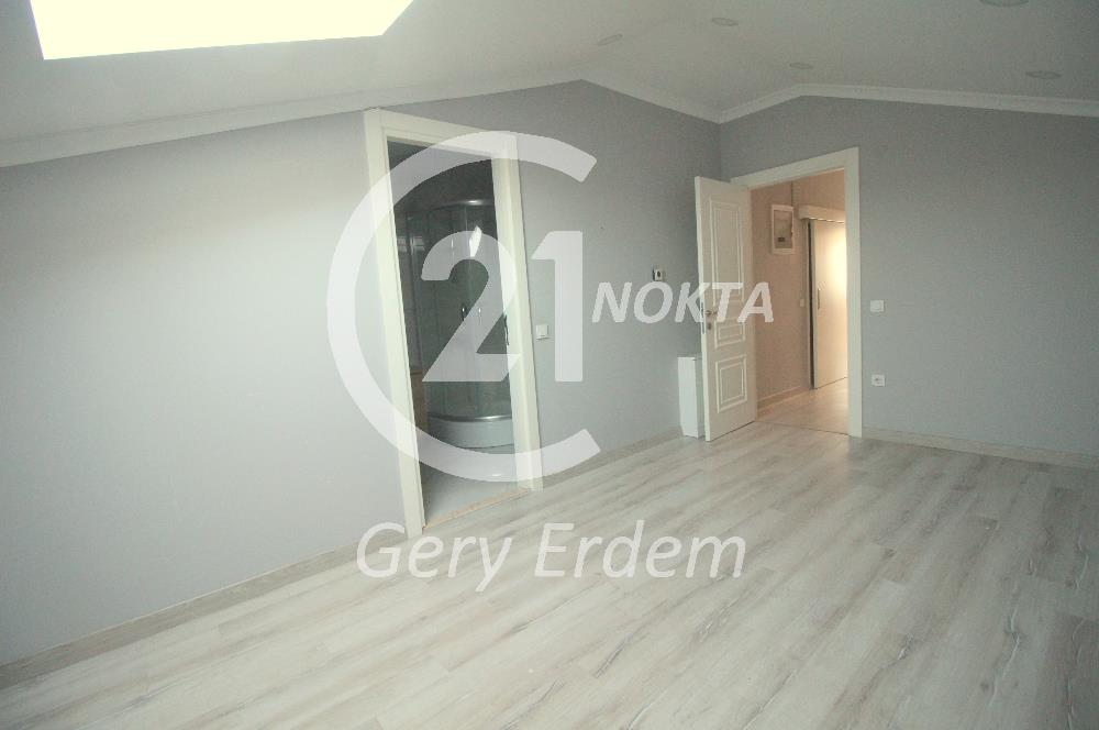 ERENKÖY KAZIM KARABEKİRDE 6 YILLIK TERASLI DUBLEX 4+2 300 m2