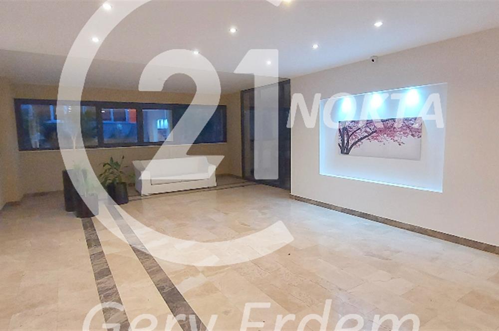 ERENKÖY KAZIM KARABEKİRDE 6 YILLIK TERASLI DUBLEX 4+2 300 m2