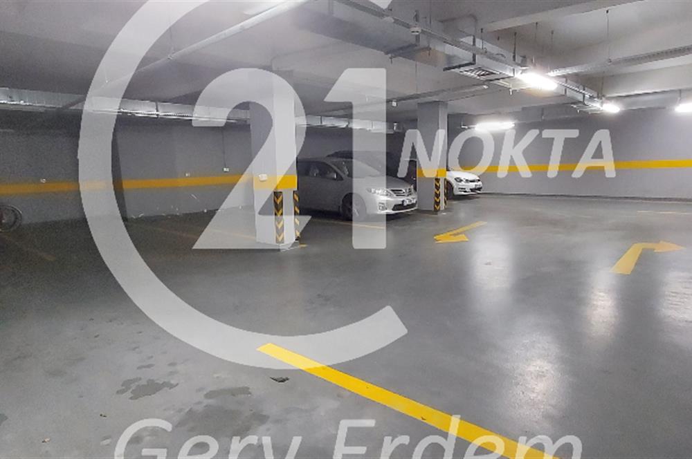 ERENKÖY KAZIM KARABEKİRDE 6 YILLIK TERASLI DUBLEX 4+2 300 m2