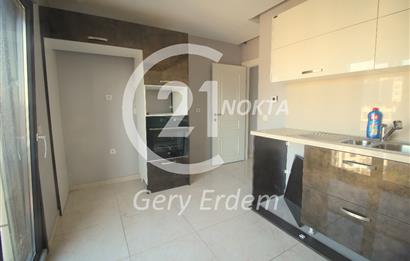 ERENKÖY KAZIM KARABEKİRDE 6 YILLIK TERASLI DUBLEX 4+2 300 m2