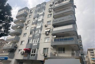 İzmir Bornova Merkez'de cadde üstü 3+1 daire 