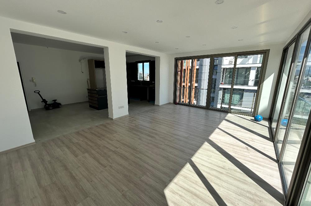 Kıbrıs Girne'de Blok Projemizde 3+1 Penthouse Daire