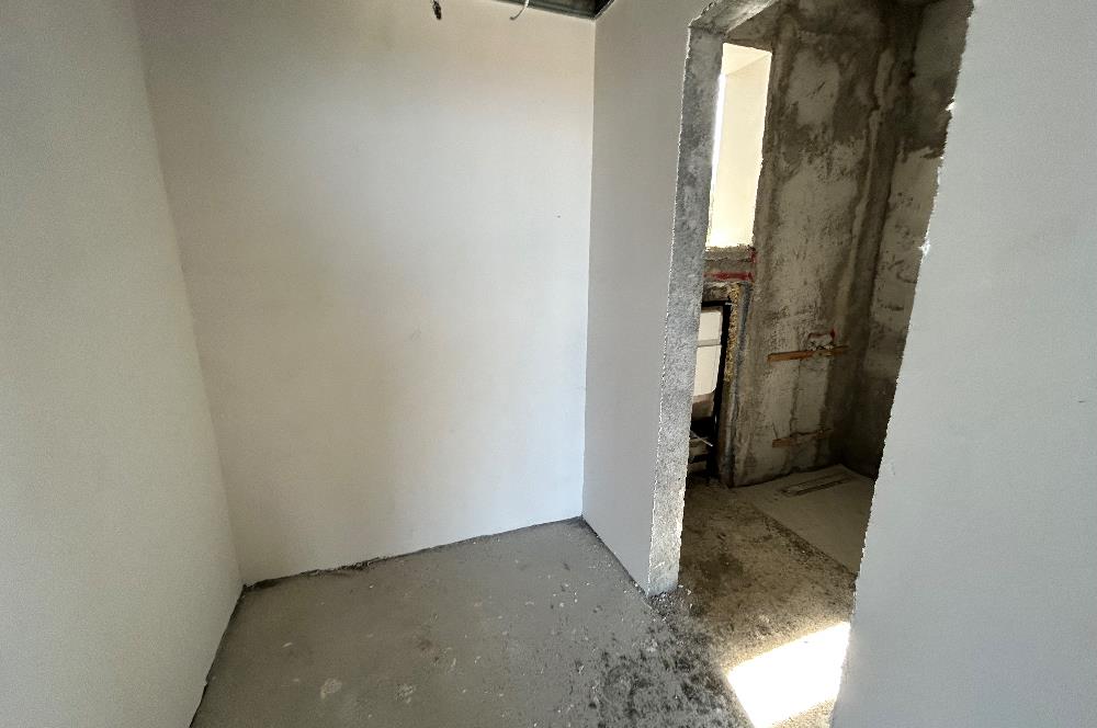 Kıbrıs Girne Çatalköy'de 6+2 Triplex Müstakil Villa