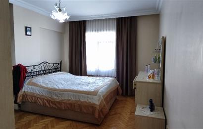 İÇERENKÖY'DE 3+1 SATILIK DAİRE 