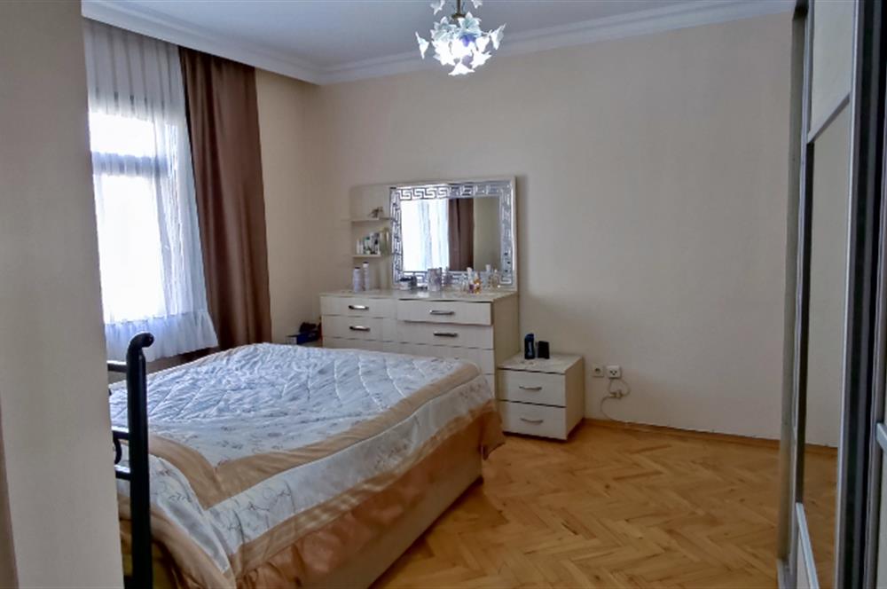 İÇERENKÖY'DE 3+1 SATILIK DAİRE 