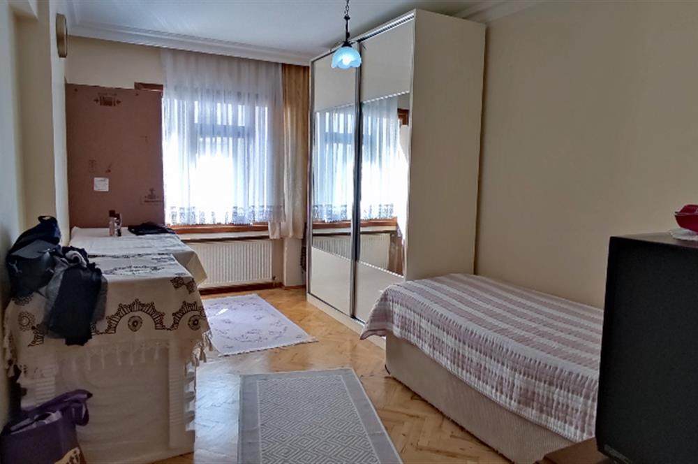 İÇERENKÖY'DE 3+1 SATILIK DAİRE 