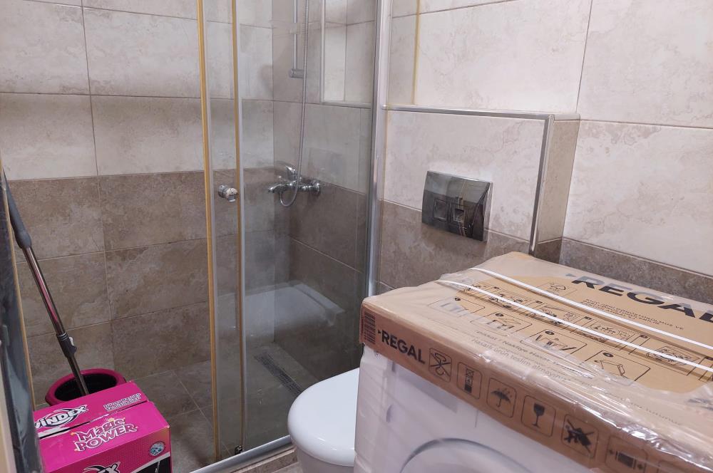 İçerenköy'de Metro ve Toplu Taşıma Araçlarına 5 Dak. Full Eşyalı kiralık 2+1 Daire