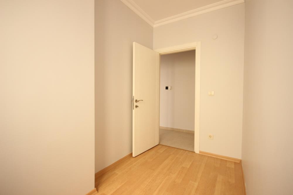 C21 Palmy den Sancaktepe de Genç Binada Satılık 2+1