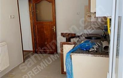 ZÜMRÜTEVLER TÜLİN CADDESİNDE 2+1  DAİRE