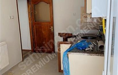 ZÜMRÜTEVLER TÜLİN CADDESİNDE 2+1  DAİRE