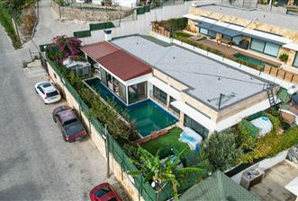 Yakaköy'de satılık villa