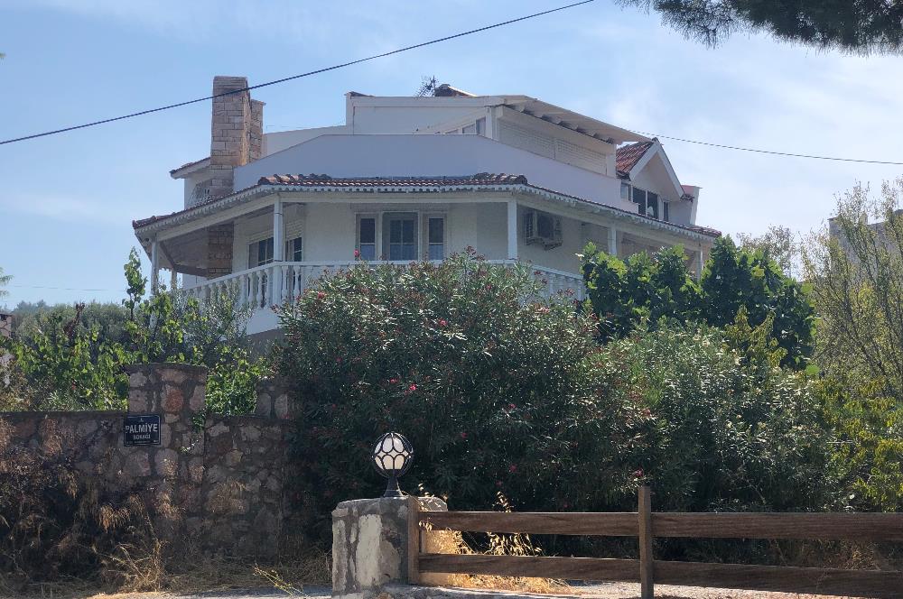 Mordoğan-Ardıç'ta Satılık müstakil Bahçeli villa  