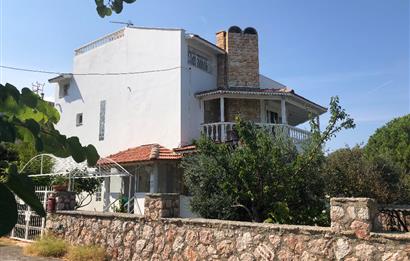 Mordoğan-Ardıç'ta Satılık müstakil Bahçeli villa  