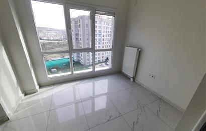 CENTURY 21. YILDIZ'DAN ARAKAT ÖNÜ AÇIK SATILIK 3+1 DAİRE