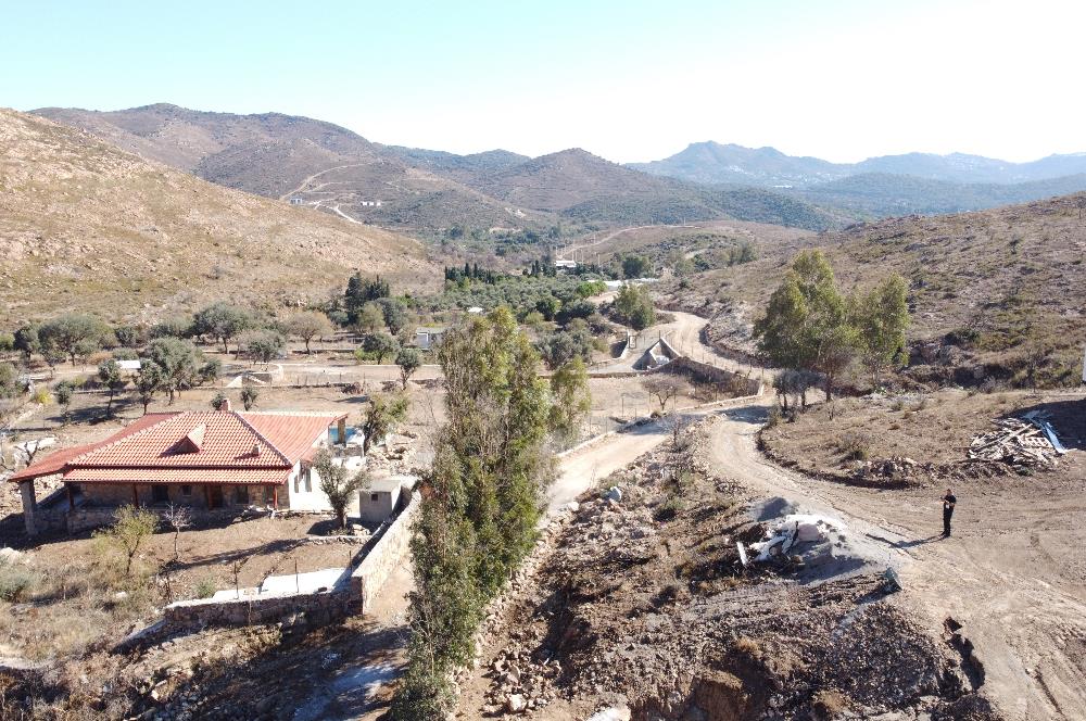 Bodrum Dereköy de Yerleşim Yerlerine Çok Yakın Yolu Açık 31 dönüm Satılık Arazi