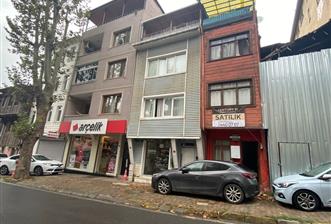 Beykoz merkez 3 katlı satılık ev 