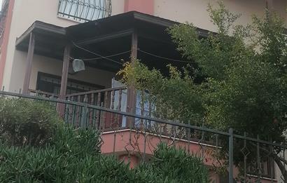 Menemen Seyrek' te 5+1 Satılık Triplex Villa