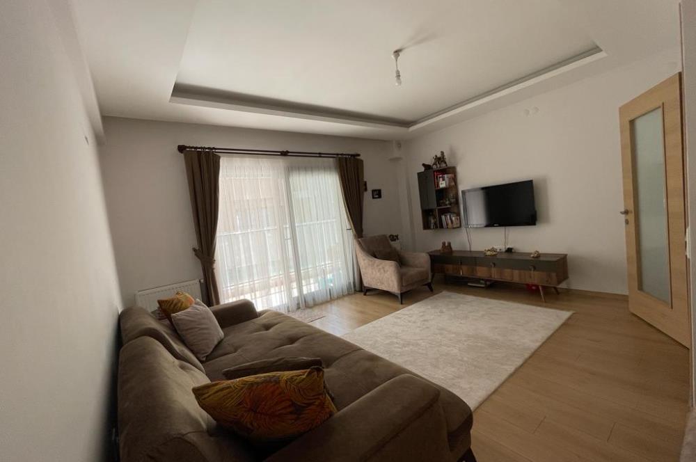 Küçük Çiğli'de 3+1 Kiralık Boş Daire