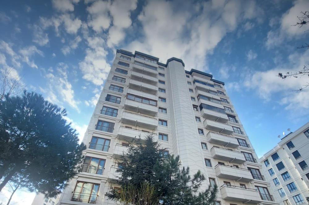 Bostancı Ezgi Evleri'nde Site Özellikli Satılık 3+1 Daire