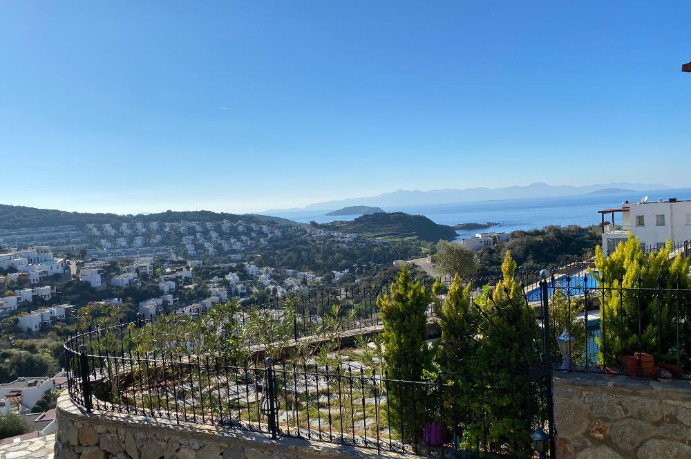 Bodrum Gümüşlük'te Satılık Deniz Manzaralı  2+1 Daire