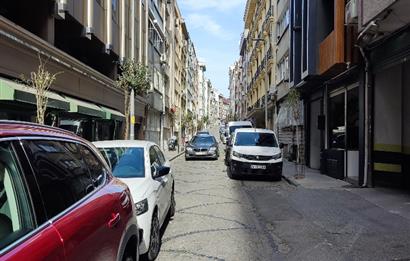 ŞİŞLİ BOMONTİ'DE İKİ KATLI KAPALI OTOPARK 