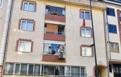 GENÇ BİNADA KOMPLE TADİLATLI GENİŞ 3+1 BALKONLU DAİRE