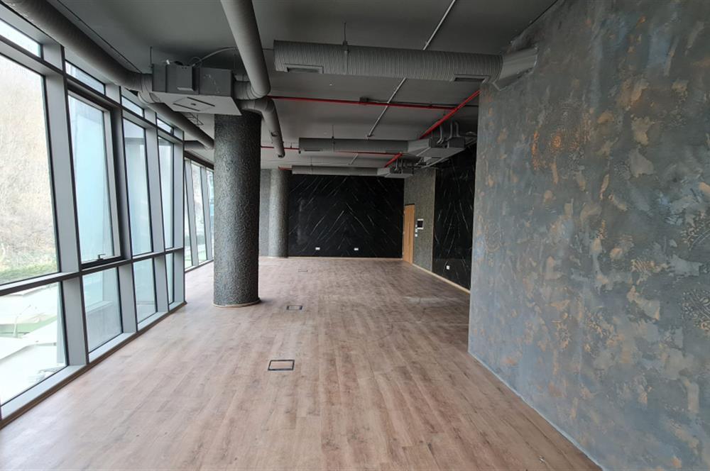 Vadi Koru Satılık 110m2 Dekorasyonlu Ofis Vadistanbul Skyland