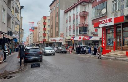 Pendik'te Savaş Caddesi'nde Okazyon Satılık Dükkan