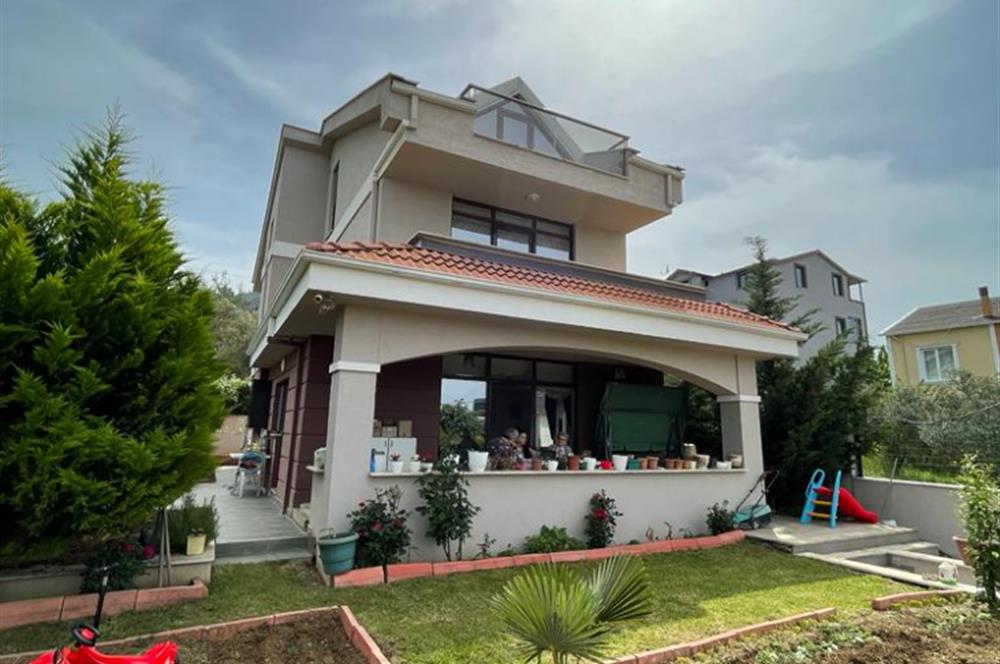 Bursa Nilüfer Çalı Gümüşlükte Satılık Villa