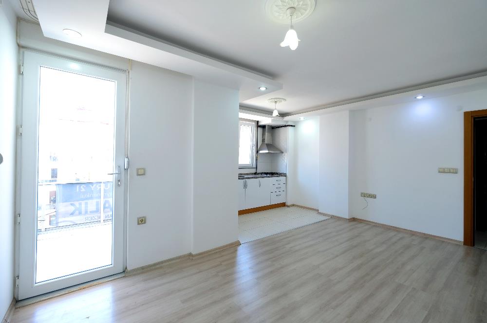 C21 HAN ANTALYA KONYAALTI ÖĞRETMENEVLERİ SATILIK 2+1 DAİRE