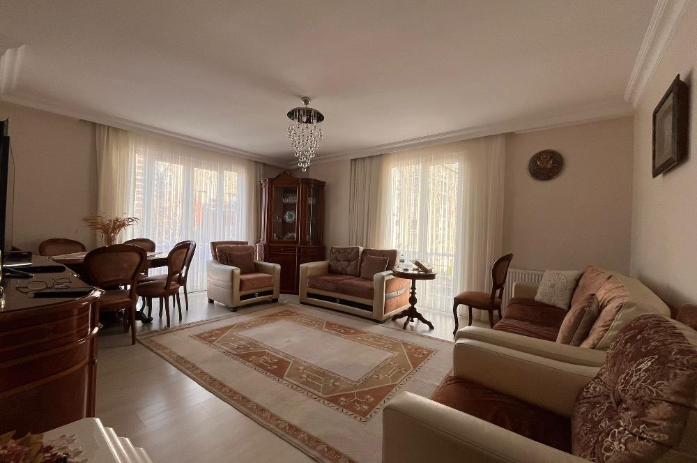 3 bedrooms, 1 livingroom, 2 bathroom flat for sale in Atasehir