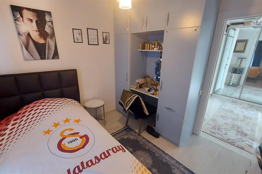 ÇEKMEKÖY ÇATALMEŞE'DE ÇARŞI PAZARA ULAŞIMA YAKIN 3+1 NET 90M²