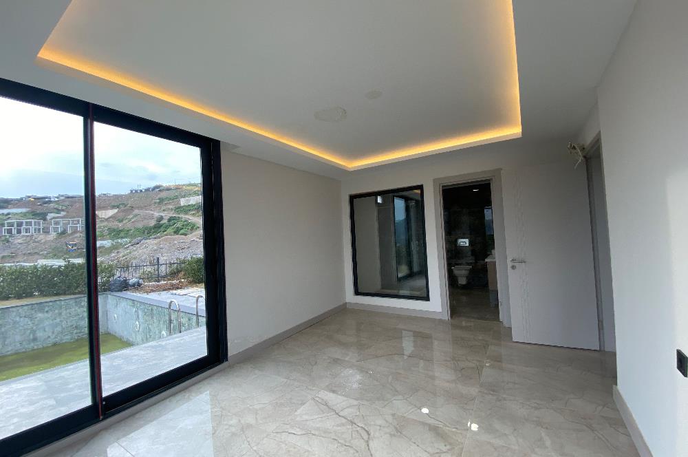 Bodrum Gündoğanda Prestijli Site İçerisinde Özel Havuzlu 3+1 Dubleks Villa