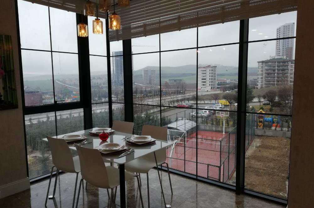 Alacaatlı Mahallesi Park Aluna Sitesinde 4+1 Satılık Daire