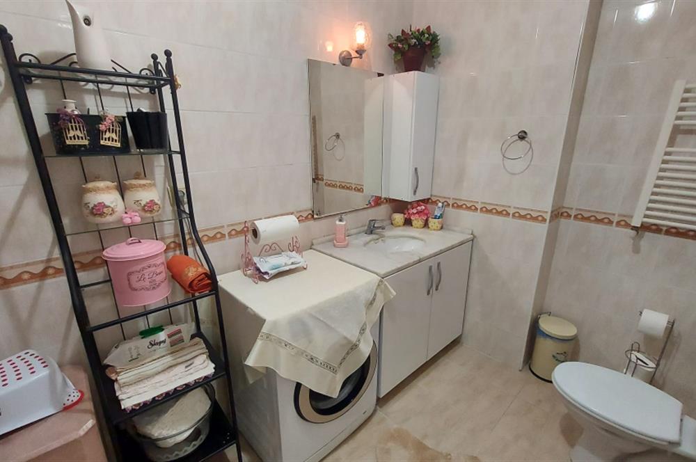 TAŞDELEN MEGAKENT SİTESİ A BLOKLARDA BAKIMLI 3+1 SATILIK DAİRE
