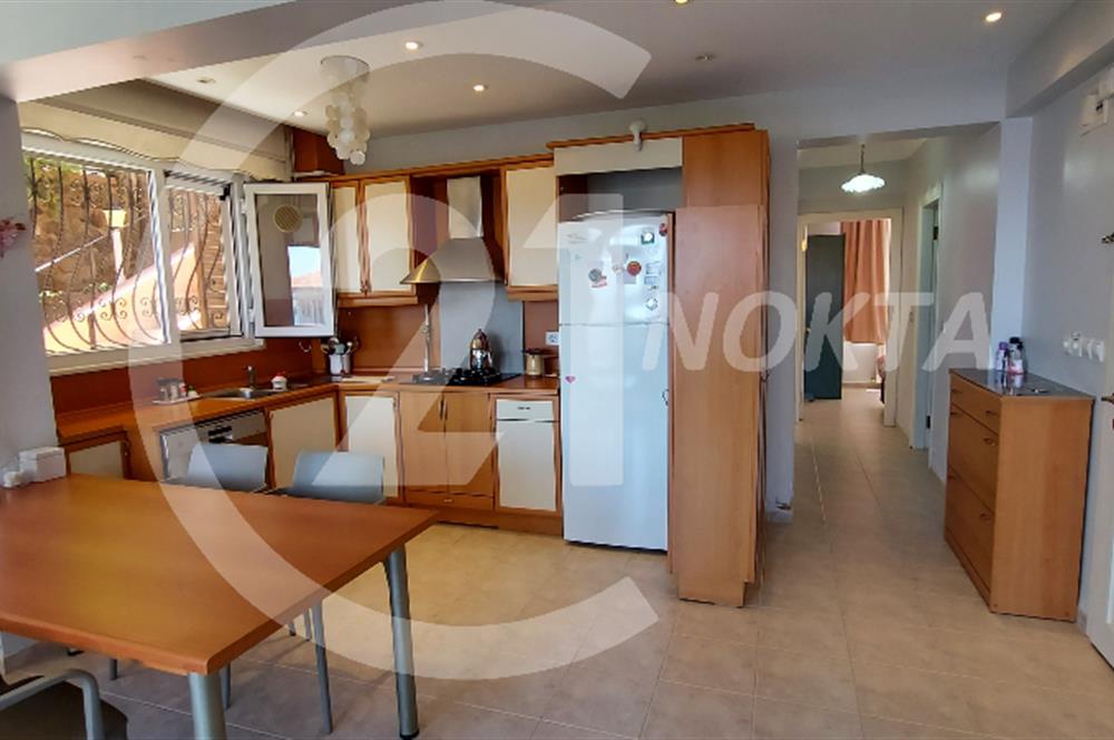 BÜYÜKADA MADENDE YÜZME HAVUZLU DENİZ MANZARALI 3+1 130 m2