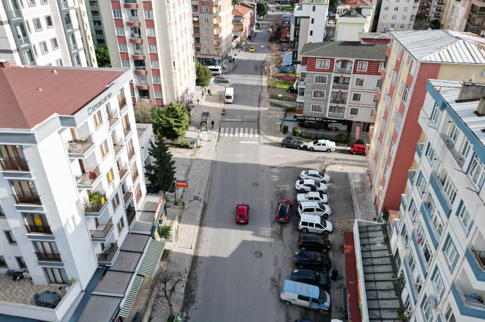 İstanbul Kartal Ana Cadde Üzerinde Satılık Dükkan