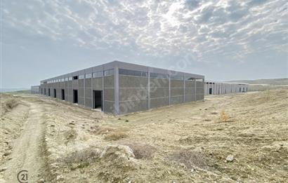 Bozburun Mahallesinde 640 m2 Fabrika Holü KİRALIKTIR.